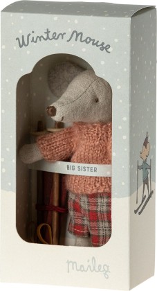 Souris grande soeur- A la montagne