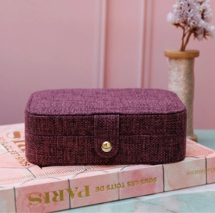 Boîte à bijoux effet lin - Modèle Brigitte- Coloris Bordeaux - Maison Scarlett